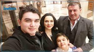 نشرت الممثلة السورية سلاف فواخرجي صورة قديمة لها تعود لعام 1998، حيث عبّرت عن توجّهت الممثلة السورية سلاف فواخرجي إلى الخرطوم لتكريمها في مهرجان الخرطوم للفيلم. Ø¨Ø³Ø¨Ø¨ Ù…ÙˆØ§Ù‚ÙÙ‡Ø§ Ø§Ù„Ø³ÙŠØ§Ø³ÙŠØ© Ø³Ù„Ø§Ù ÙÙˆØ§Ø®Ø±Ø¬ÙŠ ØªÙƒØ´Ù ØªÙØ§ØµÙŠÙ„ Ù…Ø­Ø§ÙˆÙ„Ø© Ø®Ø·Ù Ø·ÙÙ„ÙŠÙ‡Ø§ ÙÙŠØ¯ÙŠÙˆ