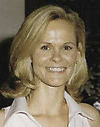 Christina Decker's Instagram, Twitter & Facebook