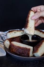 Sweet Buttery Vegan Cinnamon Breadsticks Domino S Cinna Stix Copycat No Eggs Or Ham Zimtbrot Rezepte Getranke Rezepte
