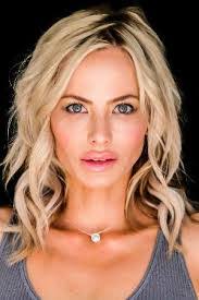 Julie Briggs's Instagram, Twitter & Facebook