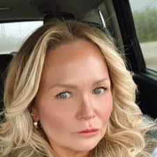 Stacy Buck's Instagram, Twitter & Facebook