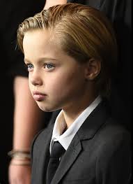 Y'all remember Brad Pitt and Angelina Jolie's daughter, Shiloh? She wanted  her hair short and to wear boy's clothes when she was a child. Now, she's  blossomed into her own and realizes