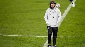 Diese statistik zeigt alle unter dem trainer joachim löw eingesetzten spieler nach einsätzen absteigend sortiert. Low Hat Beim Ersten Dfb Training Nur Acht Spieler Zur Verfugung Kicker