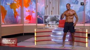 O casamento é mais cruel: Ricardo Araujo Pereira Despe Se Na Sic E Fas Ficou Loucos Alem De Inteligente Tambem E Gostoso