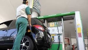 Resultado de imagem para Petrobras eleva diesel pela 5ª vez seguida; gasolina segue com preço recorde nos postos
