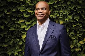 Kay is portrayed by tommy lee jones in the three films, with josh brolin portraying his younger self in the third film, and voiced by ed o'ross and gregg berger in the animated series. The Interview Harvard Basketball Coach Tommy Amaker