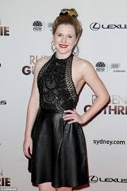 Love Child S Harriet Dyer Felt Real Pain After Filming Stillborn Scenes And Admits Her Body Felt Grief As If It Really Happened To Her Daily Mail Online Schau bei uns vorbei und sicher dir preiswerte und elegante outfits & accessoires.#mode #fashion #winter #outfits#.