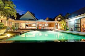 Villa De Luxe Piscine Vue Mer Guadeloupe Terrasse By Night House Styles Villa Mansions