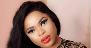 Is bobrisky a he or she? Nigerians Disgrace Bobrisky On Dubai Street Nigeria News
