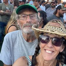 Share this with your forever dance partner ♥️🏡