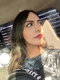 Sonriendo para que no se note que ando toda espinada 🤣😂