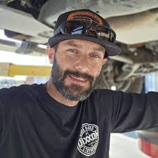 What kind of pellet smoker is easy to travel with?