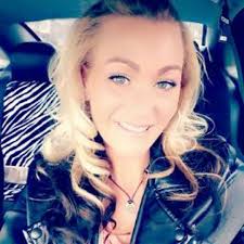 Candace Swanson's Instagram, Twitter & Facebook