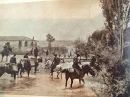 Eskisehir Seyitgazi Yolu Uzerinde Bir Kasaba Da Yunan Birlikleri Fotograf