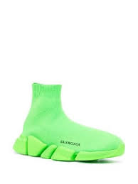 Balenciaga logo on the sock. Farfetch Die Plattform Fur Luxus Artikel