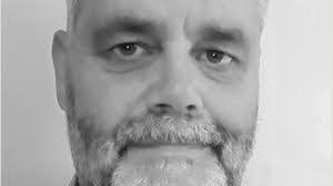 Juan Abascal's Instagram, Twitter & Facebook