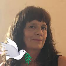 Do You Believe Ppl Can Bring Bad Spirits Into Your Home ??? 🤔🤔🤔