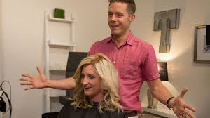 Swollen ankles, stretch marks, an itchy belly.some things are inevitable when yes, you can dye your hair while you're pregnant — as long as you take certain precautions and mention your pregnancy to your stylist. Is It Safe To Bleach Your Hair While Pregnant Glamour
