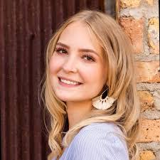 Brooke Ott's Instagram, Twitter & Facebook