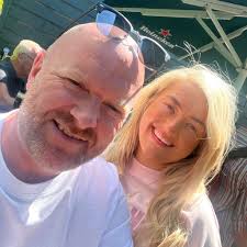 Shamrock Rovers F.C. confirms the termination of playing contract with Sean  Robertson by mutual agreement. We thank Sean for his time at the Hoops and  wish him well in his future career.