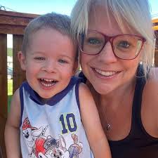 What are the best things to see, smell, or eat