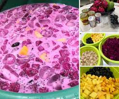 Kisarkan buah prun, nanas, tembikai, air gula dan air sejuk. Resipi Dragon Mix Fruit Minuman Campuran Buah Buahan Segar Untuk Berbuka Puasa