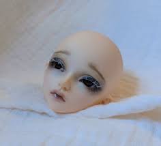 Ingrid Head's Instagram, Twitter & Facebook