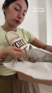 gentlewomanslides #gentlewoman #slides