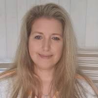 30+ Profile mit dem Suchbegriff „Erhardt“