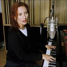 Pin By T Mart On Tori Amos Tori Amos Piano Player Amos