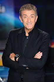 Aug 15, 2021 · il conduttore tv ricorda l'amico scomparso oggi a 84 anni con un commovente messaggio social: Ezio Greggio Eta Altezza Peso Ex Moglie Spagnola Figli Giovane Fidanzata