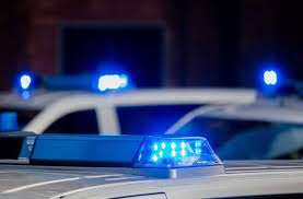 Adb launches increase to august 2024 kangaroo. Polizeieinsatz Vor Stuttgarter L Bank Das Steckt Hinter Dem Party Verdacht Baden Wurttemberg Stuttgarter Zeitung