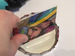 Das glas für die schneekugel muss absolut sauber sein, bevor es befüllt wird. Diy Foto Schneekugel Zum Vatertag Selber Machen Mamaskiste De