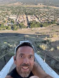 No matter how high that mountain looks..... Keep climbing towards your  goals. 1 hr run! 🦅