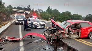 Las grietas empezaron a ser visibles desde hace unos días y fue el pasado 26 de mayo que se decidió cerrar el tramo carretero. Mimorelia Defeno Queda Herido Al Volcar En Su Coche En La Autopista Siglo Xxi