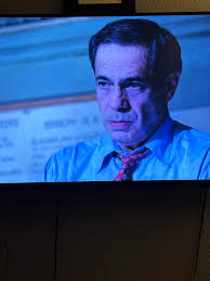 The dog that lives 2 houses down from me woke me up 3x w his barking!