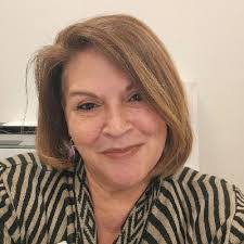 Donta Davis's Instagram, Twitter & Facebook