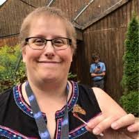 Laura Streeter's Instagram, Twitter & Facebook