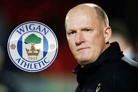 Simon Grayson set for shock return to management with crisis club Wigan  with administrators drafting in experienced boss