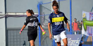 Un salario que las jugadoras del barça multiplican por nueve. Cecilia Ghigo Jugadora De Boca Juniors El Problema De Futbol Femenino Es Que No Hay Interes Por Invertir Marketing Registrado La Comunidad Del Marketing Deportivo
