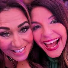 Joanne Hogan's Instagram, Twitter & Facebook