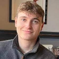 Max Roberson's Instagram, Twitter & Facebook