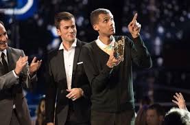 Stromae Artiste De L Annee 2013 Chanteuse Belge Chanteur Chanson