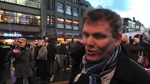 Standbeeld Haagse Harry onthuld