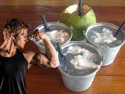Air kelapa memang memiliki segudang manfaat. Kenapa Air Kelapa Popular Di Kalangan Fitness Coach Rupanya Boleh Stabilkan Tekanan Darah Ada 6 Lagi Kebaikan Remaja