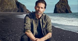 5 appearances 3 albums 2 compilations 15 credits. Sean Dhondt