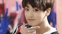 Animated gif about gif in bts by ~chanteploire🔥~. Bts S Jungkook Scored A Touchdown During The Group S Chicago Concert Teen Vogue