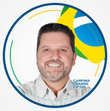 Hoje a Laura faz 13 anos! Parabéns meu amor! Que Deus te abençoe com muita  paz, saúde e felicidades!