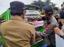 Ilustrasi ppkm mikro warga membatasi wilayah rt. Pastikan Masyarakat Patuhi Ppkm Forkopimda Kota Bogor Lakukan Patroli Bogor Kita Com