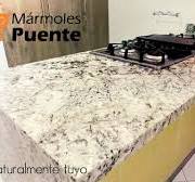 Instalación de cocina. Granito blanco antico